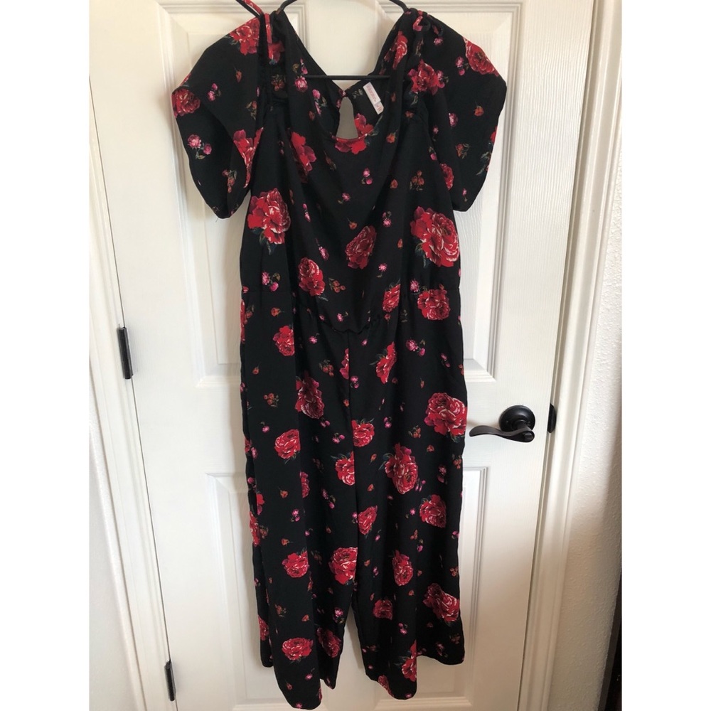 EUC Xhilaration Cold/Open Shoulder Jumpsuit